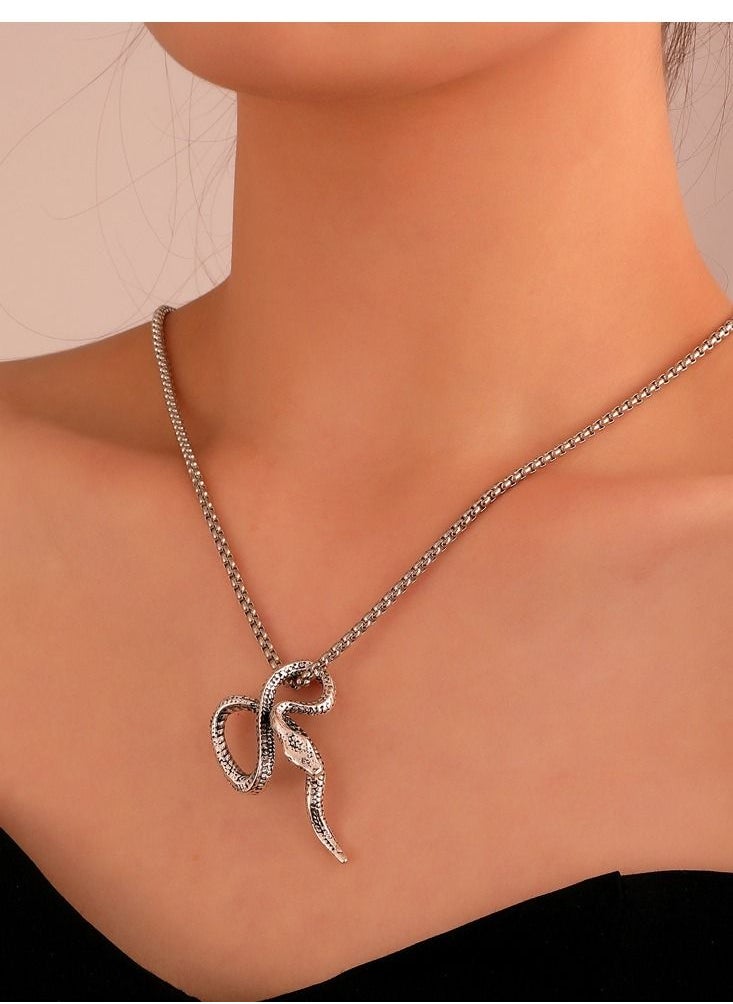 Satinior - Exaggerated Winding Snake Personality Necklace Pendant Fashion Punk Doing Old Silver Animal Snake Chain - Image 1