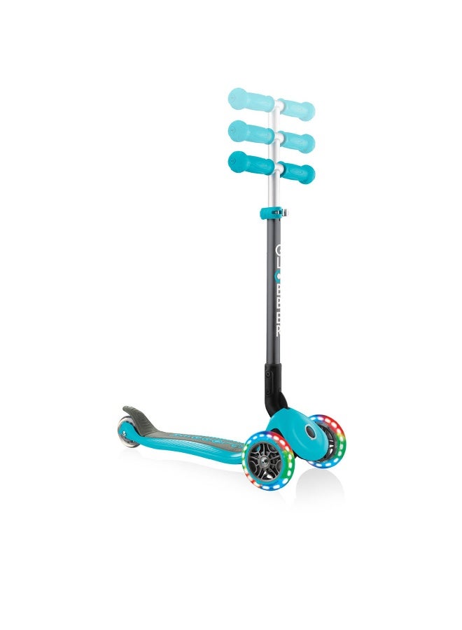 GLOBBER Globber Primo Foldable Lights 3-Wheel Scooter (Teal)  - Image 3