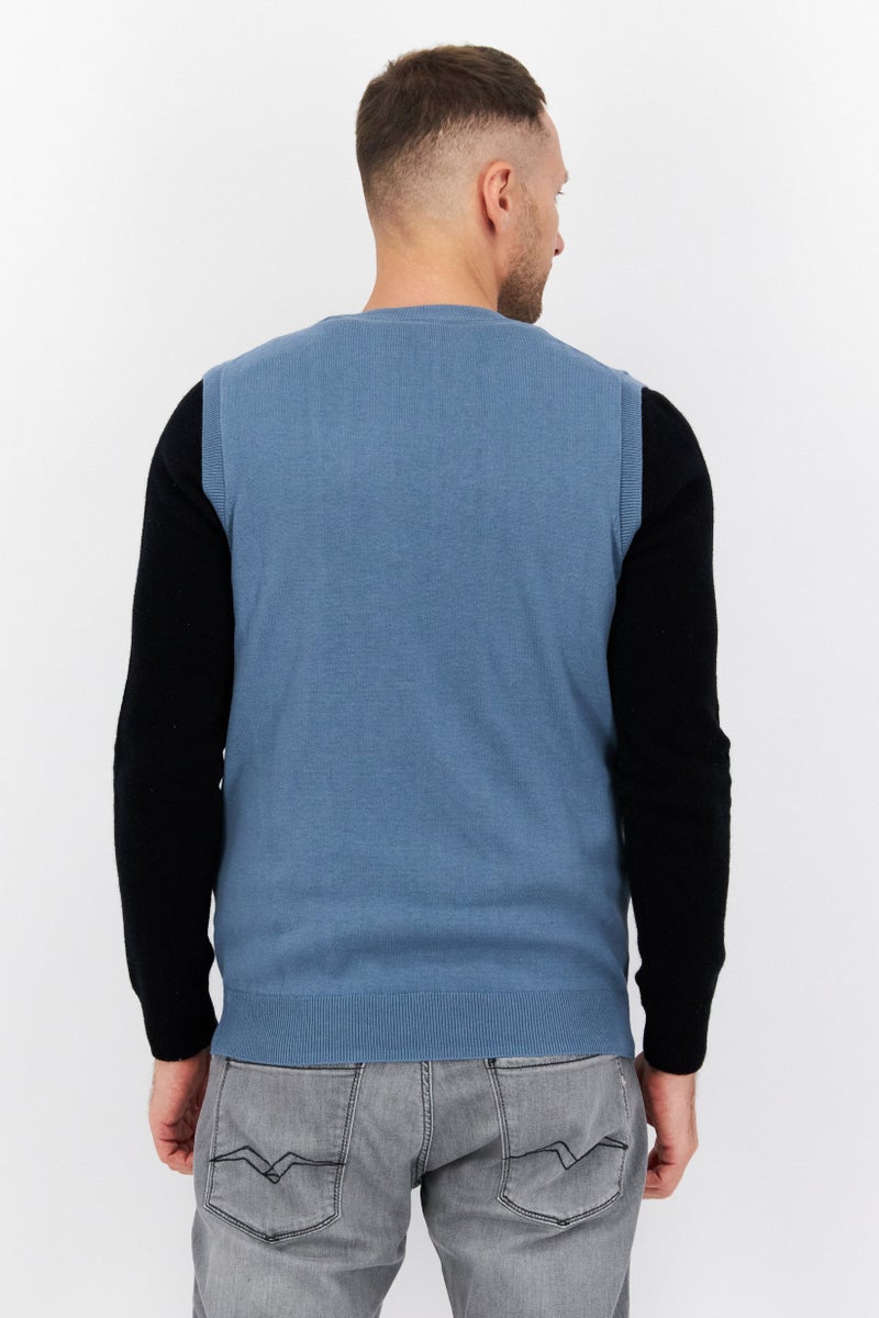 Lyle & Scott Men Sleeveless Brand Logo Sweater Vest, Steel Blue - Image 3