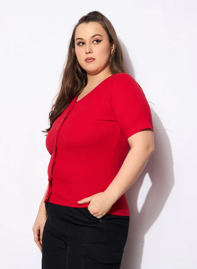 SASSAFRAS Plus Size V-Neck Buttoned Short Sleeve Top