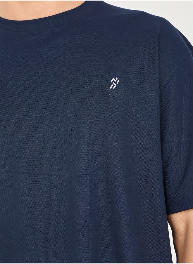 Micro Pique Knit Oversized Tshirt with Reflective Logo - pzsku/Z5EF20CF464A2AF2952CDZ/45/_/1709830609/1db2eefb-dbe7-45a1-b4cd-42b4cee2a724