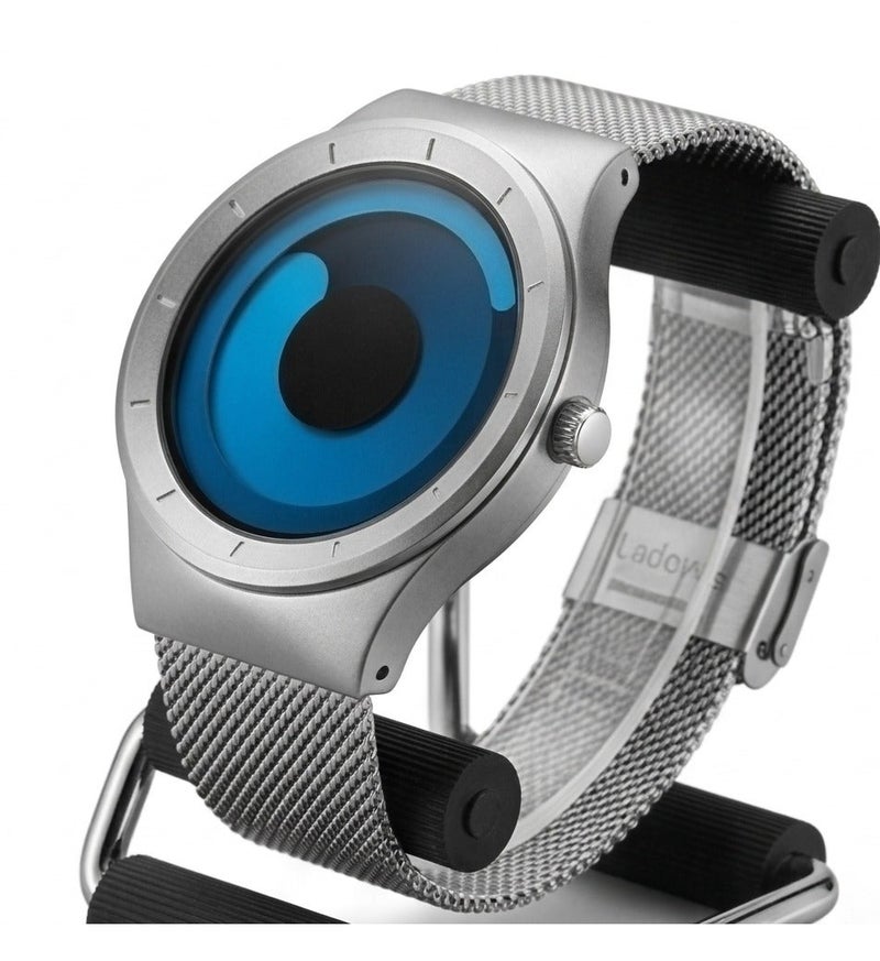 Ladevas Elegant wristwatch – silver stainless steel case and adjustable mesh strap – unique futuristic design. - Image 4