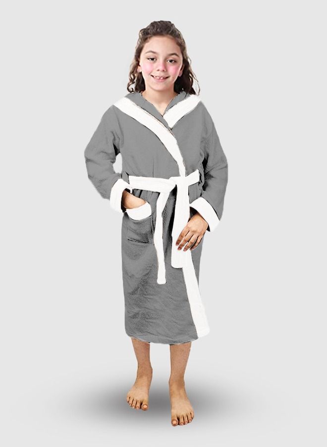 Banotex Girls' multi-size bathrobe - Image 1