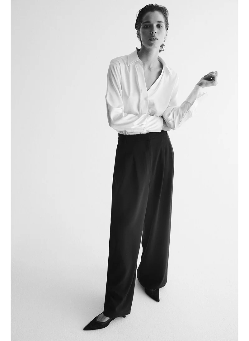 اتش اند ام V-neck blouse