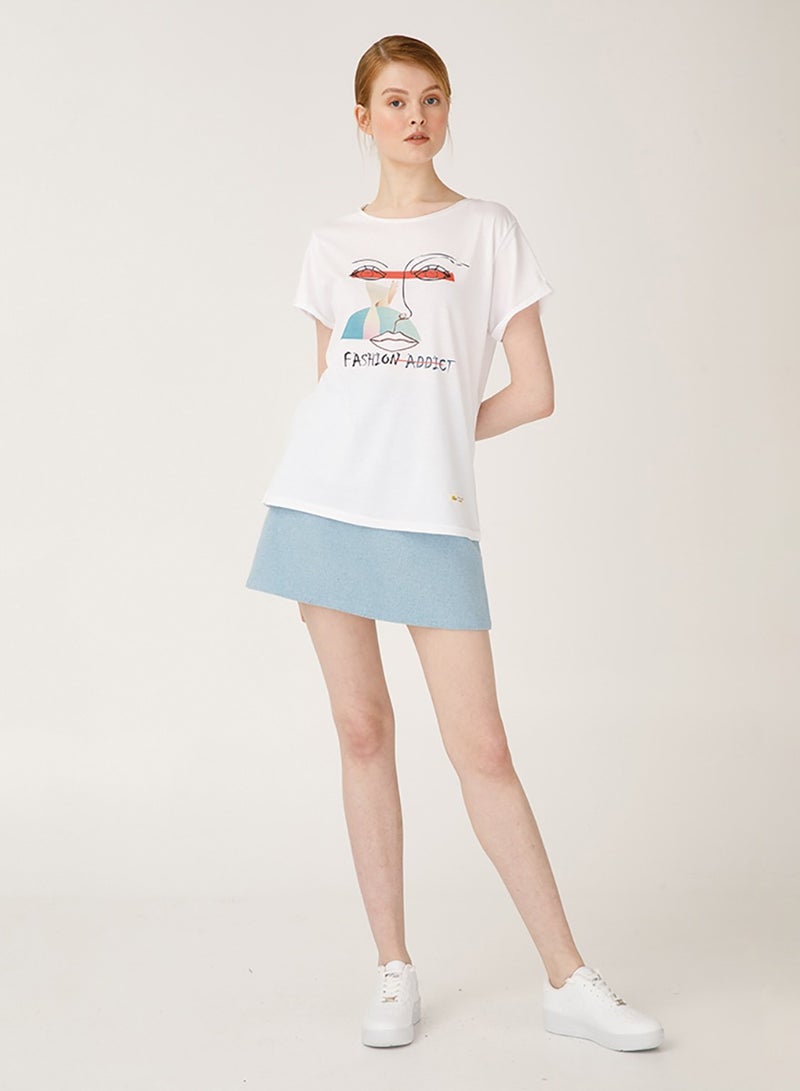 Biggdesign Faces Fashion Addict Women's T-Shirt, Custom Design, White Cotton T-shirt, Size L - Image 3