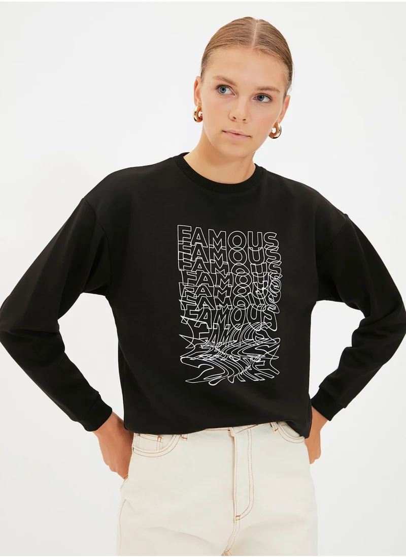 trendyol Crew Neck Graphic Sweatshirt