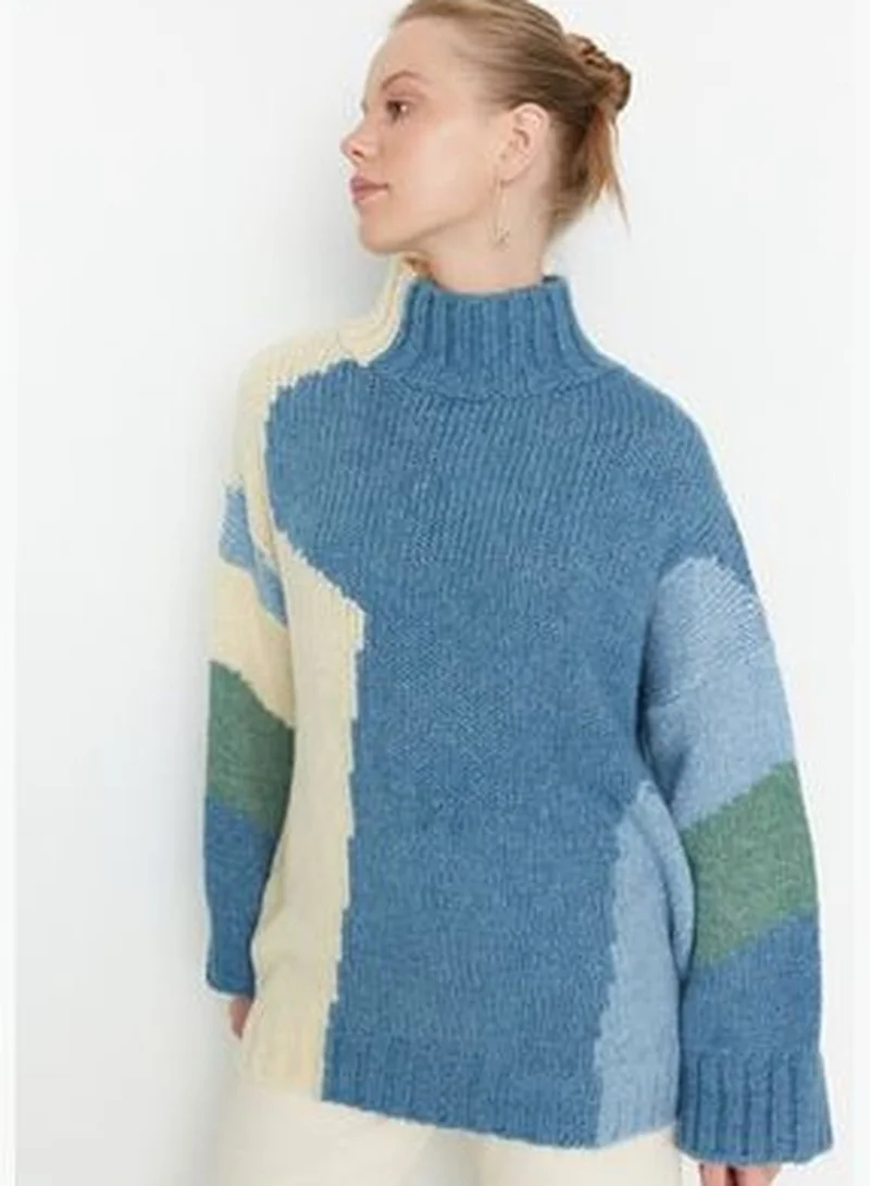 trendyol Blue Soft Textured Color Block Knitwear Sweater TWOAW20XS0047