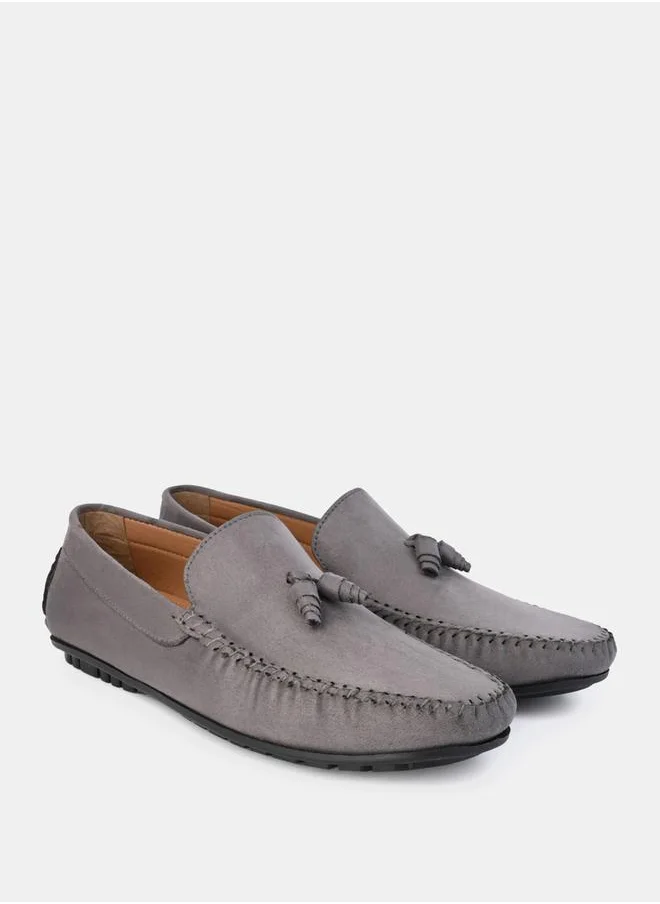 ستايلي Embroidered Trim Tassel Loafers