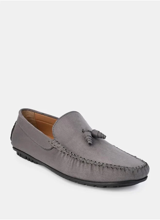 ستايلي Embroidered Trim Tassel Loafers
