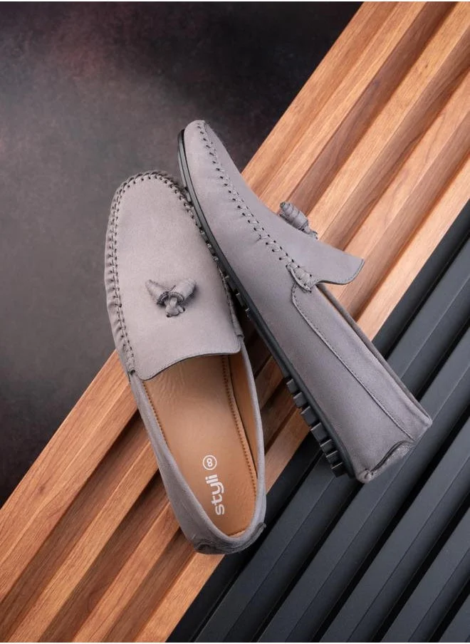 Styli Embroidered Trim Tassel Loafers