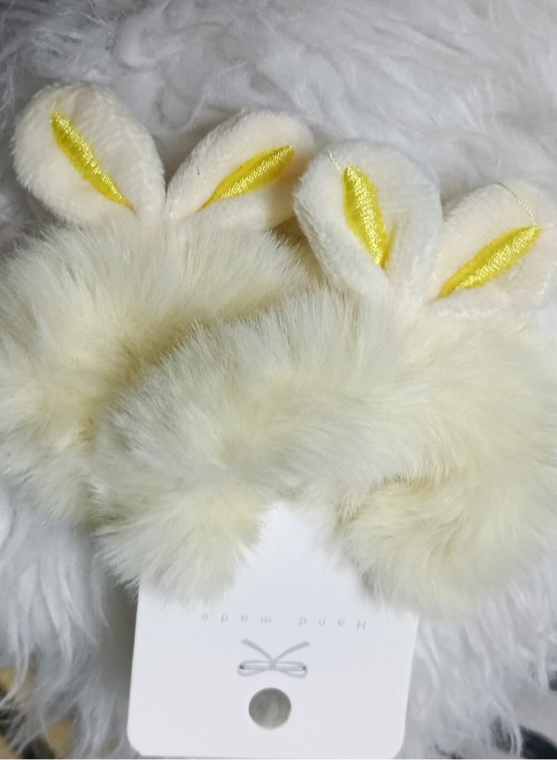 توكة شعر ناعمة بتصميم أرنب لطيف، مصنوعة من فرو صناعي ناعم، تضيف لمسة كيوت وجذابة لإطلالتك اليومية، مناسبة للأطفال والبنات. - Image 4