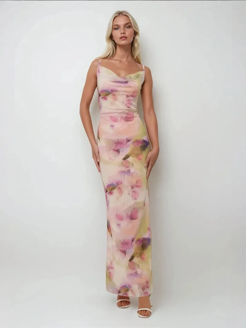 زوبعة فستان ماكسي ضيق من التول بطبعة