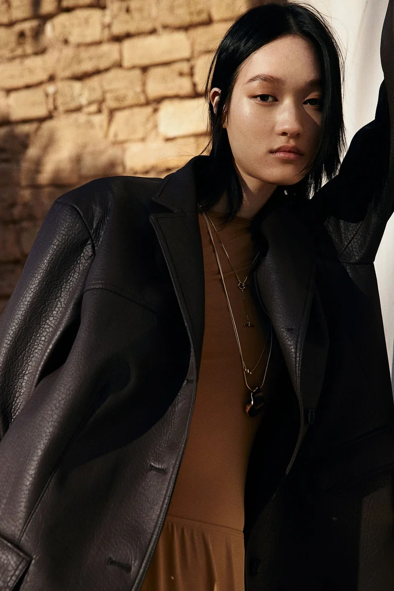 اتش اند ام بليزر بصف مفرد من الأزرار