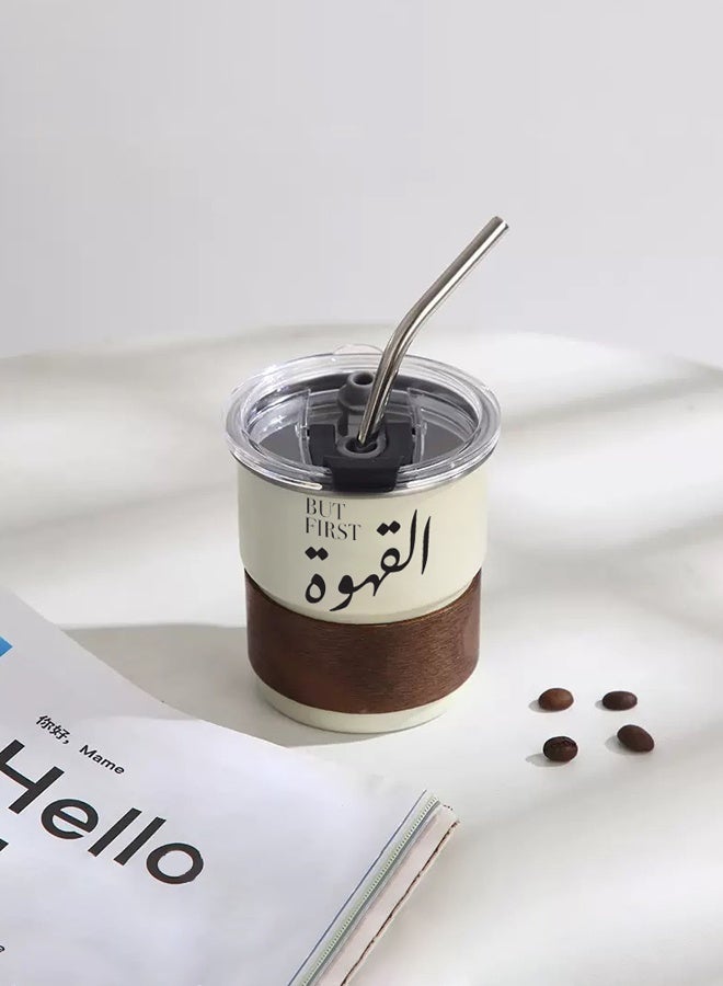 كوب مشروبات باردة من الفولاذ المقاوم للصدأ 304 - كوب قهوة محمول، تصميم شعار فريد، مناسب للمشروبات الساخنة والباردة، يتضمن ماصة وغطاء مقاوم للحرارة للمنزل والتخييم في الهواء الطلق (300 مل)