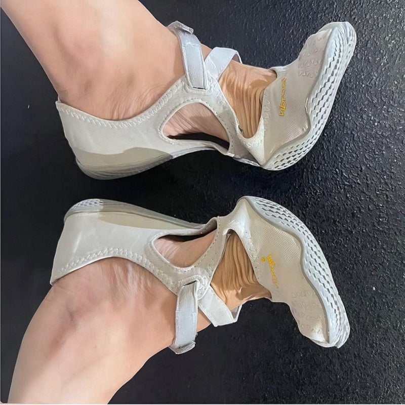 Women's Five-Finger Training Shoes - Image 2
