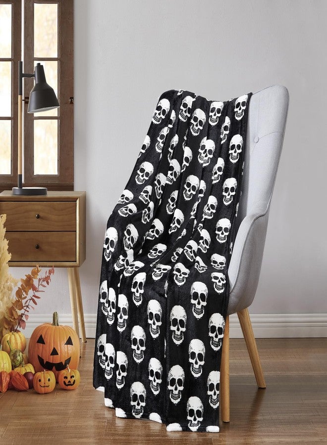 GoodGram Ultra Soft & Plush Autumn & Halloween Chic Themed Oversized Accent Throw Blankets - Assorted Styles (Skulls) - Image 1