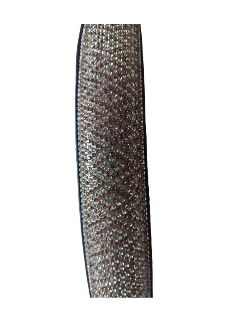 Leather steering wheel cover decorated with diamonds and rhinestones in a bling crystal pattern, universal fit and protection for the car steering wheel, anti-slip and breathable, for girls and women, golden color - Image 1