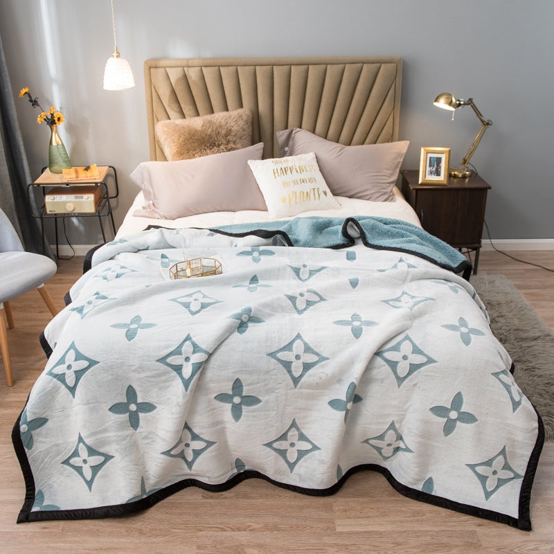 Green Lucky Four-Leaf Clover 180x200CM Premium Double-Sided Print Flannel Blanket - Soft All-Season Air Conditioning Throw for Office Nap & Travel - Image 1