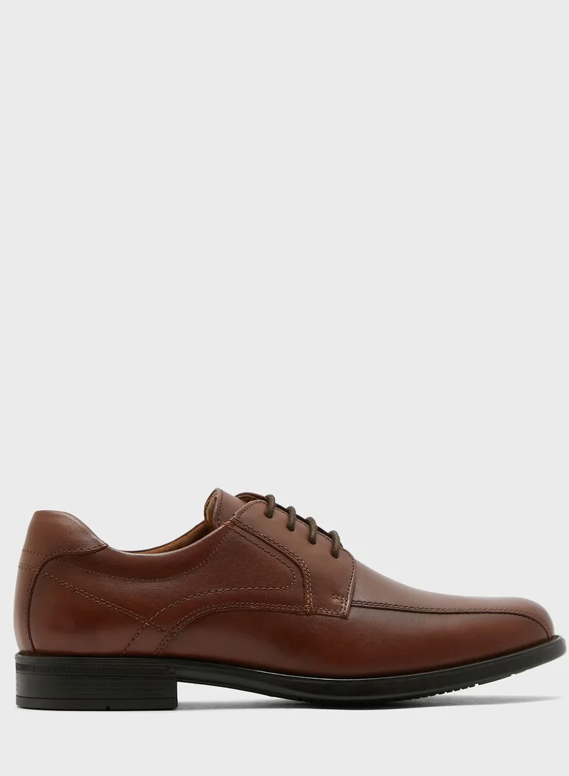 Florsheim Midtown Lace Ups Casual Shoe