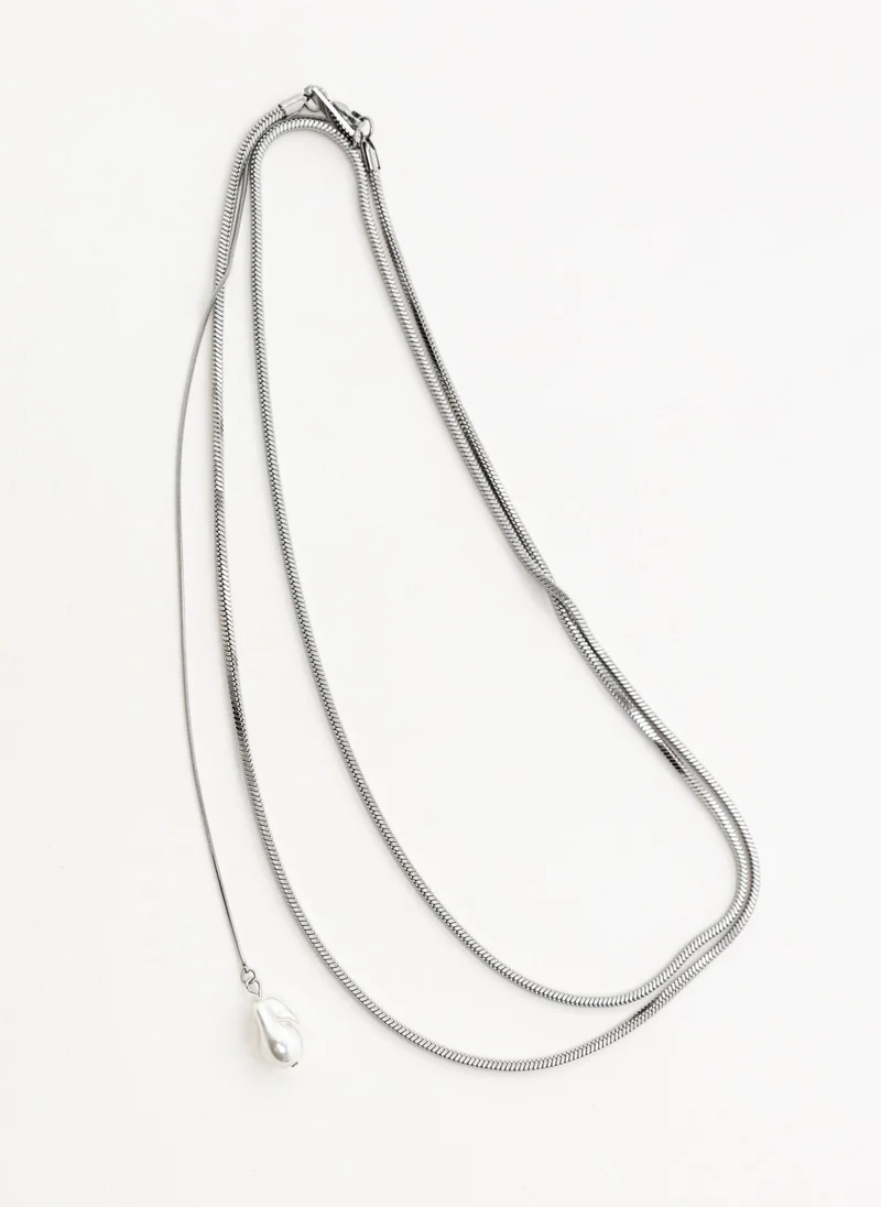 ليتشي سلسلة ناعمة مع قلادة من اللؤلؤ