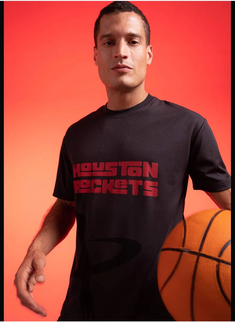 ديفاكتو Man NBA Houston Rockets Licenced Box Fit Knitted T-Shirt