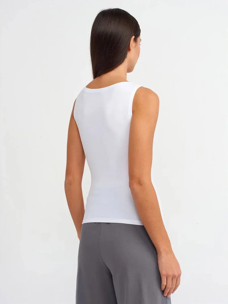 ديلفين Dilvin Sleeveless Slim-Fit Boat Neck Blouse