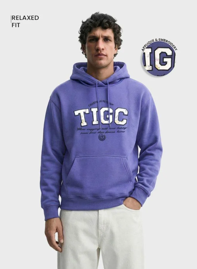 ذا انديان كراج كو Men Relaxed Fit Embroided Crew Neck Full Sleeves Overhead Hooded Sweatshirt