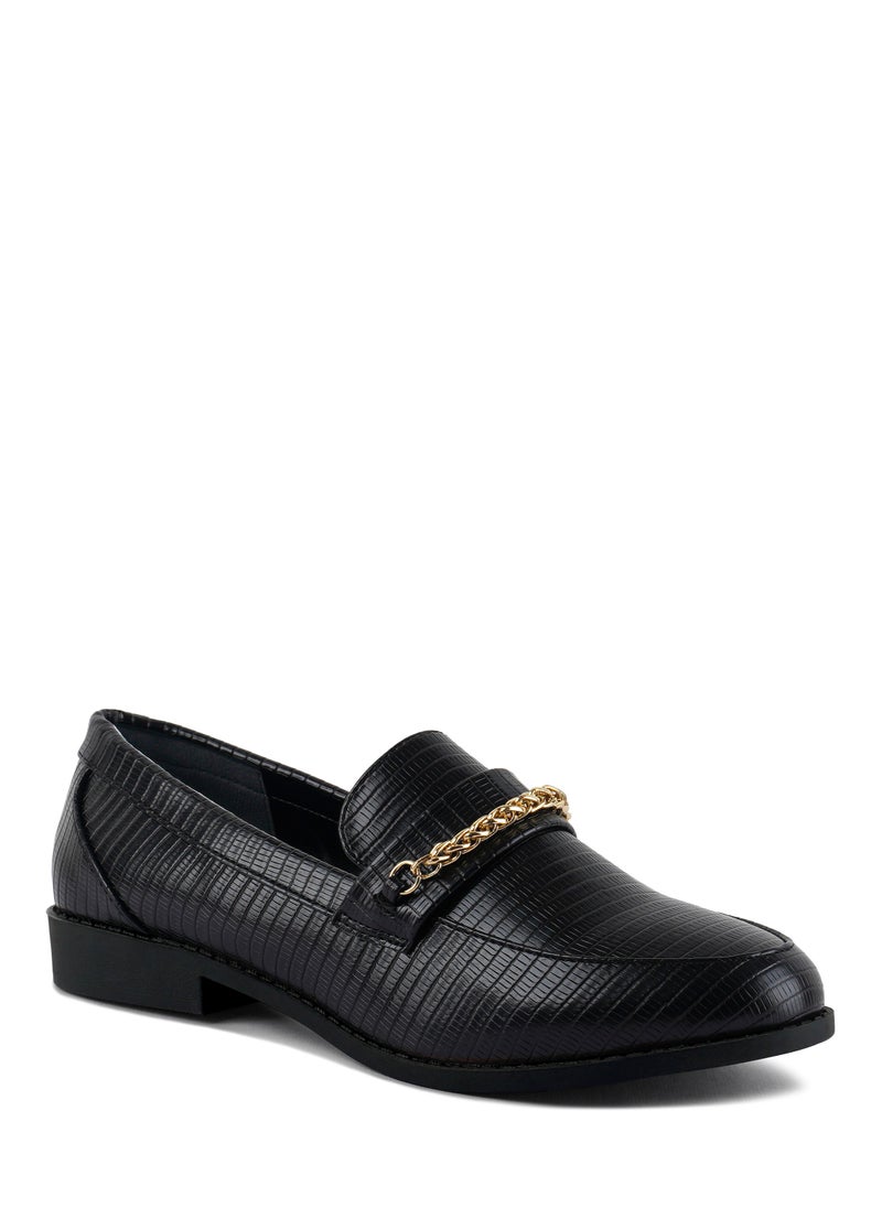 Black Low Block Loafers Adorned with Golden Chain - pzsku/Z5F0ABF732794B305F462Z/45/_/1719648593/9a802efd-55cf-4023-8546-03170c9def5e