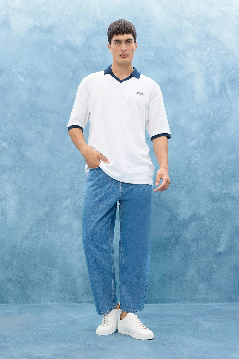 ديفاكتو Boxy Fit Polo Collar Printed Short Sleeve Polo T-Shirt