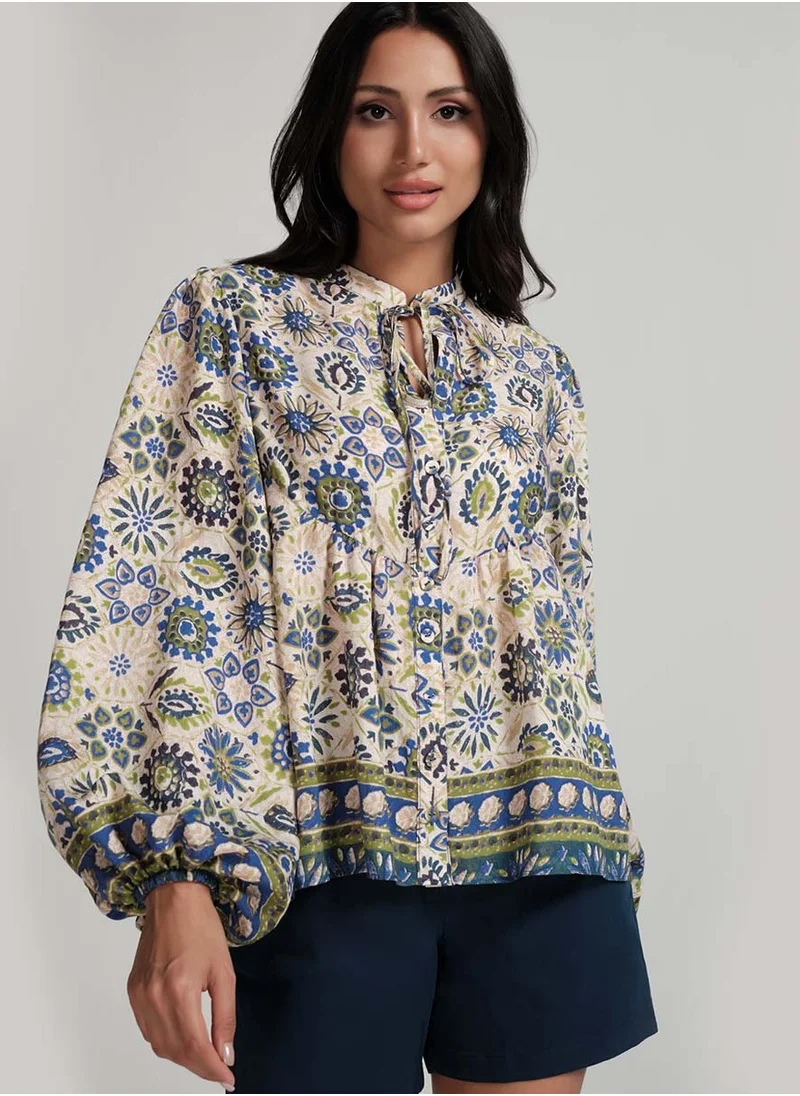 Zigzag Border Detailed Beige Top