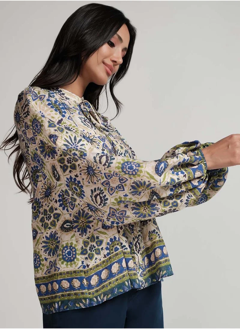 Zigzag Border Detailed Beige Top