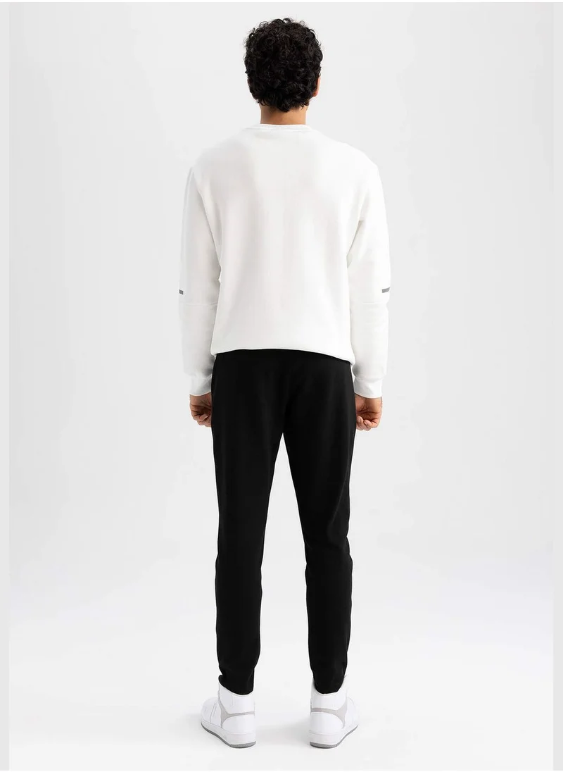 ديفاكتو Man Slim Fit Knitted Jogger