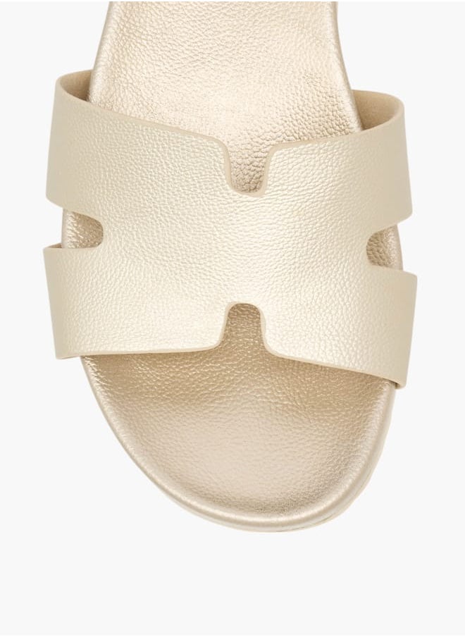 Le Confort Women Textured Sandal with Pin Buckle Closure  - Image 3