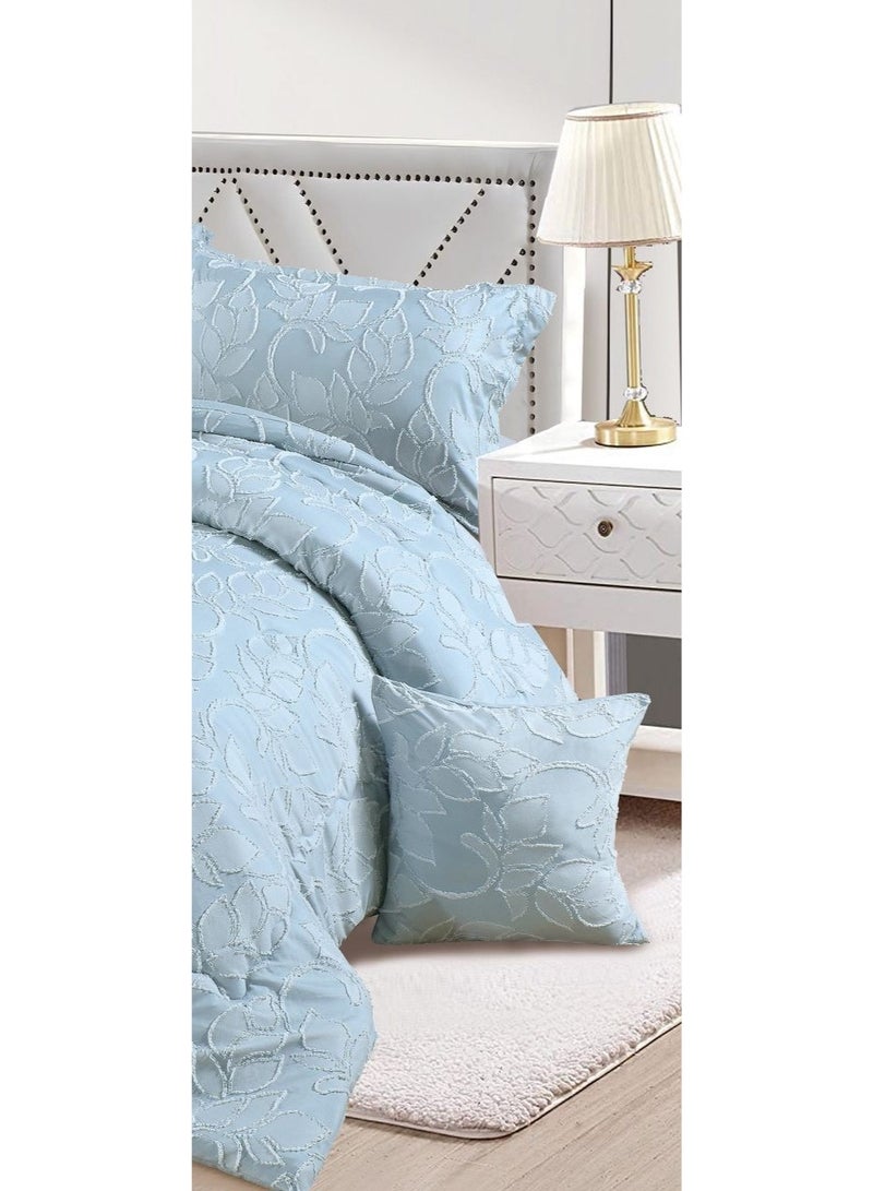 A luxurious, royal double comforter set with an engraving pattern to add beauty and elegance to your room
