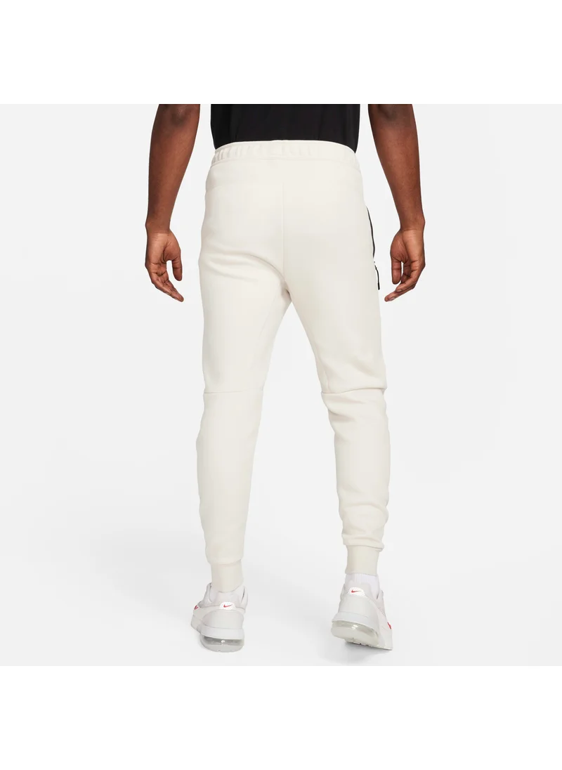 Nike Men's Sportswear Tech Fleece Joggers