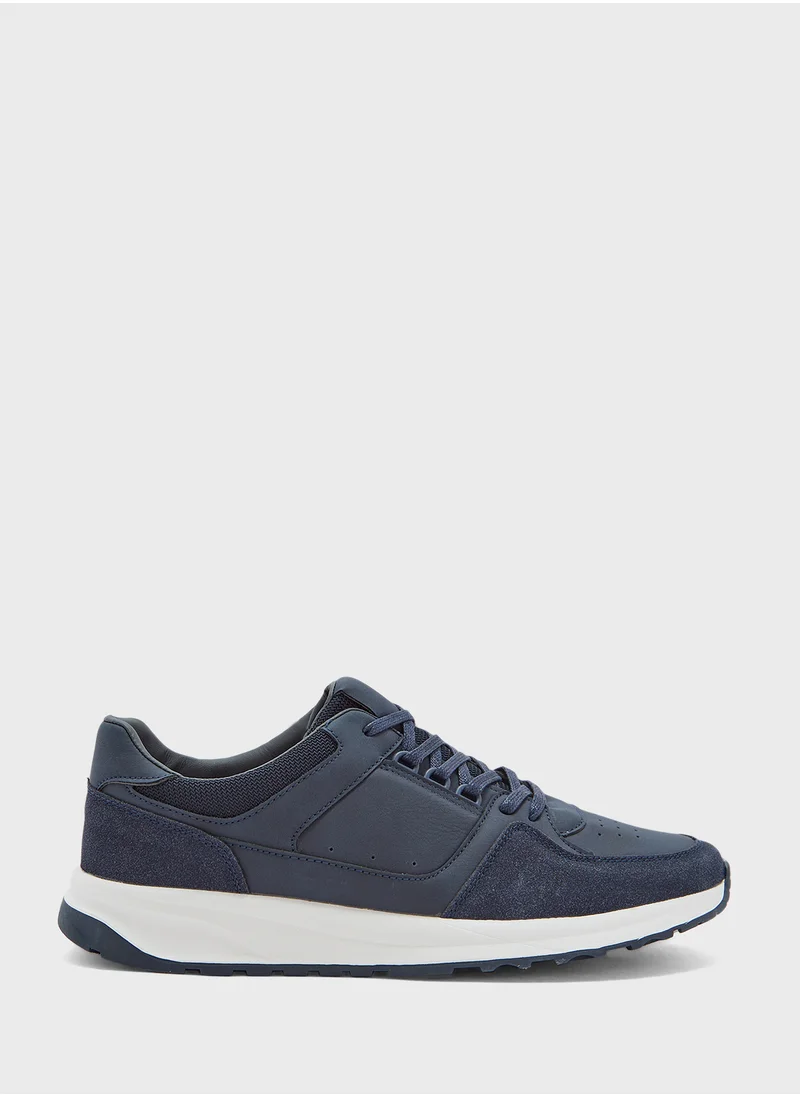 روبرت وود Casual Suede Sneakers