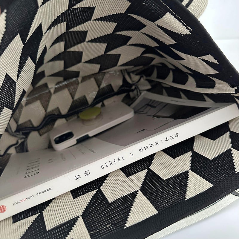 Diamond Plaid Niche Simple Large Capacity Shoulder Bag Women'S Fashionable And Trendy Knitted Handbag For Couples Tote Bag - Image 4