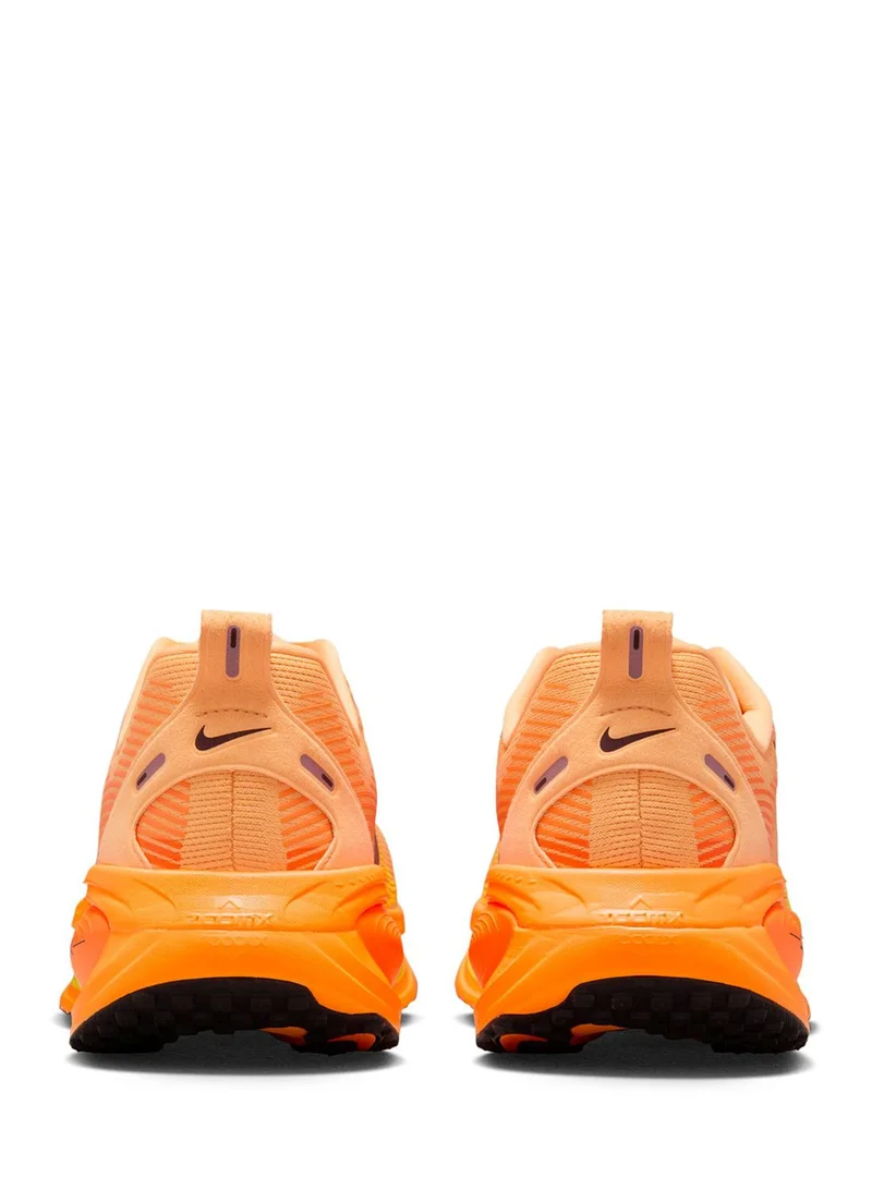 Nike Vomero 18