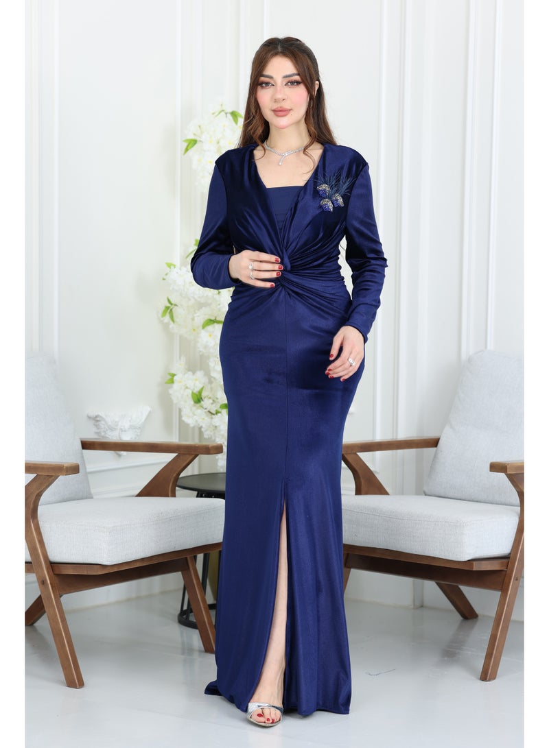 المصمم الحديث فستان سهرة مخمل شتوي مصنوع من قماش المخمل الفاخر اللي يمنحك دفء وأناقة ملكية بنفس الوقت - Image 2