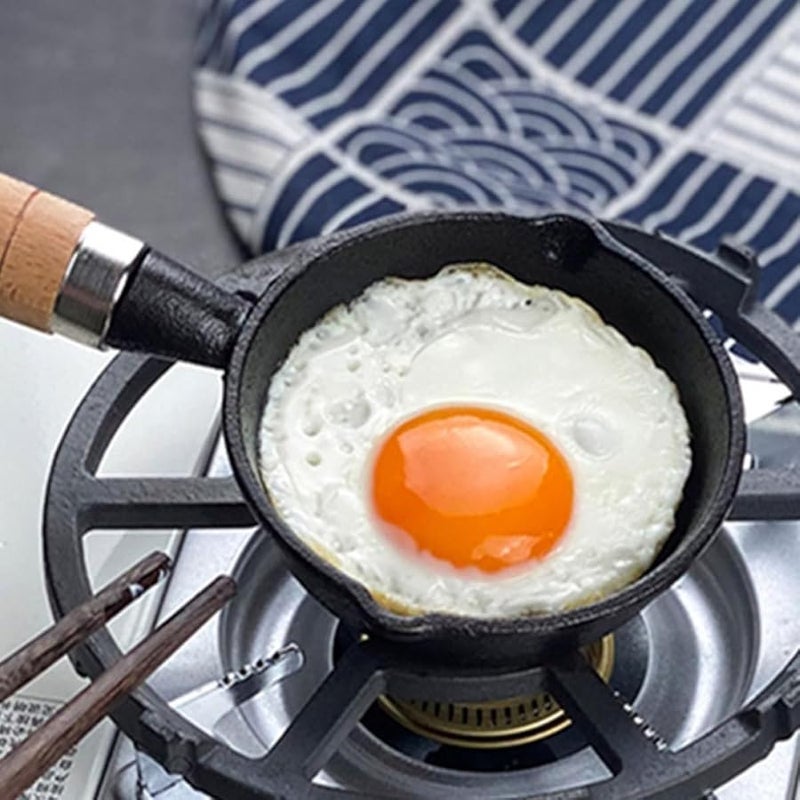 مقلاة حديدية صغيرة مقاس 6 بوصات مقاومة للحرارة لطهي البيض مع مقبض مريح - Image 5