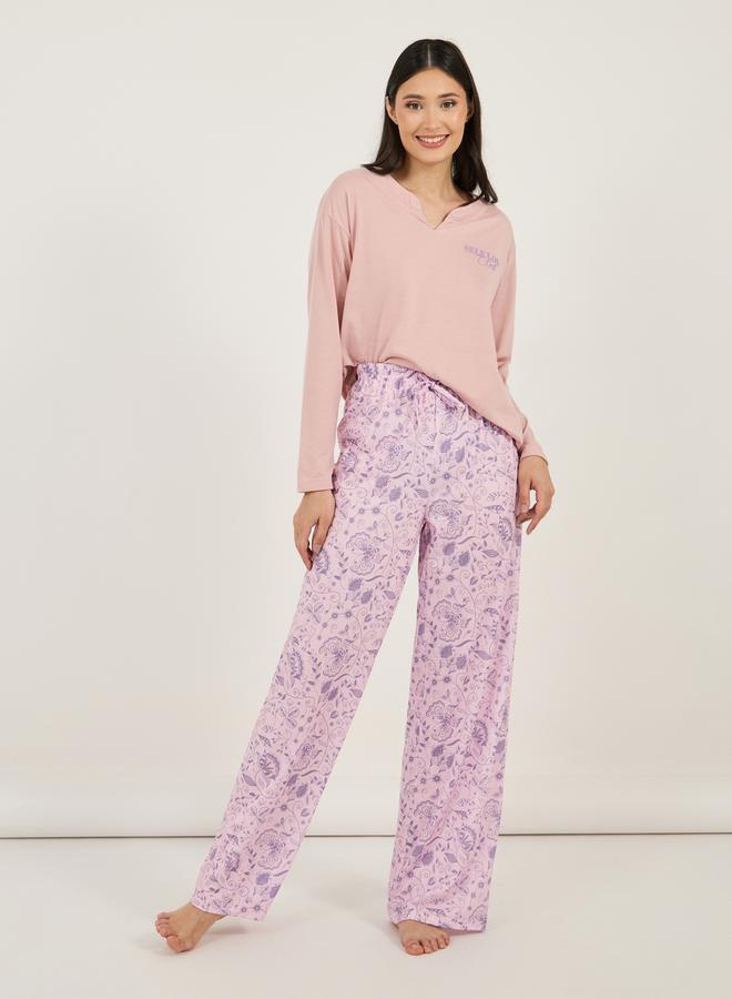 Styli Slogan Print Notch Neck Drop Shoulder T-Shirt & Floral Pyjama Set  - Image 3