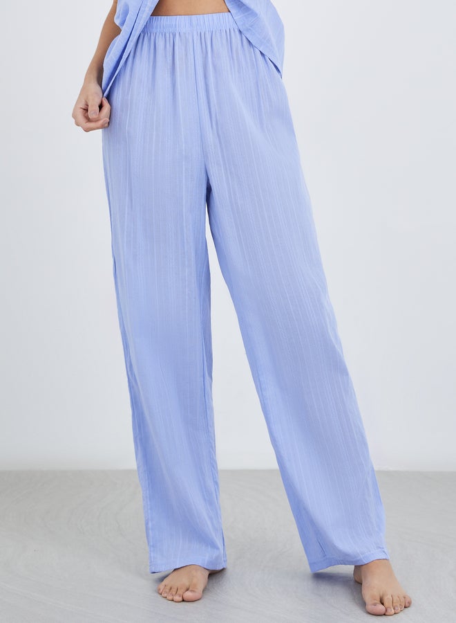 ستايلي طقم بيجامة كامي بربطة أمامية مكشكشة مخططة بالقطن من ستايلي - Image 4