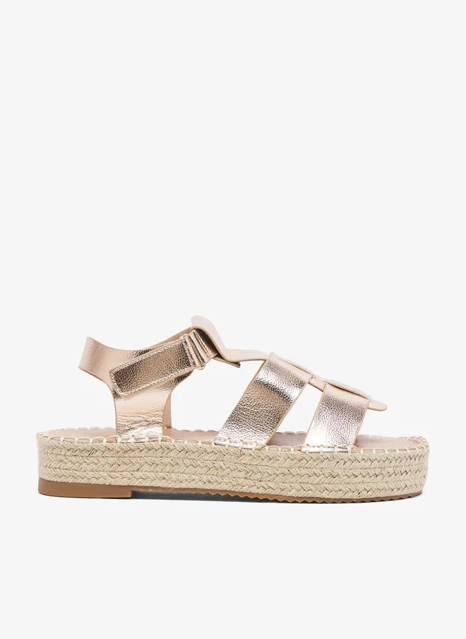 داون تو إيرث صندل صيفي بكعب منخفض