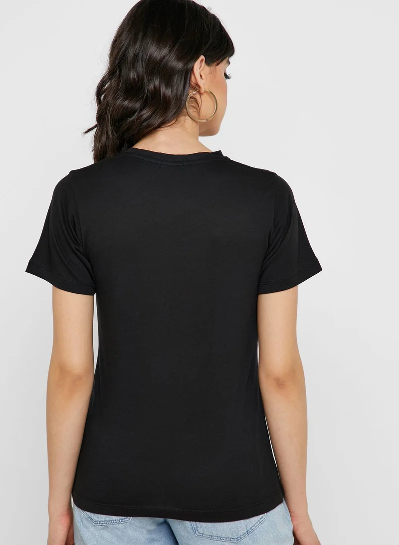 Ginger Slogan Graphic T-Shirt