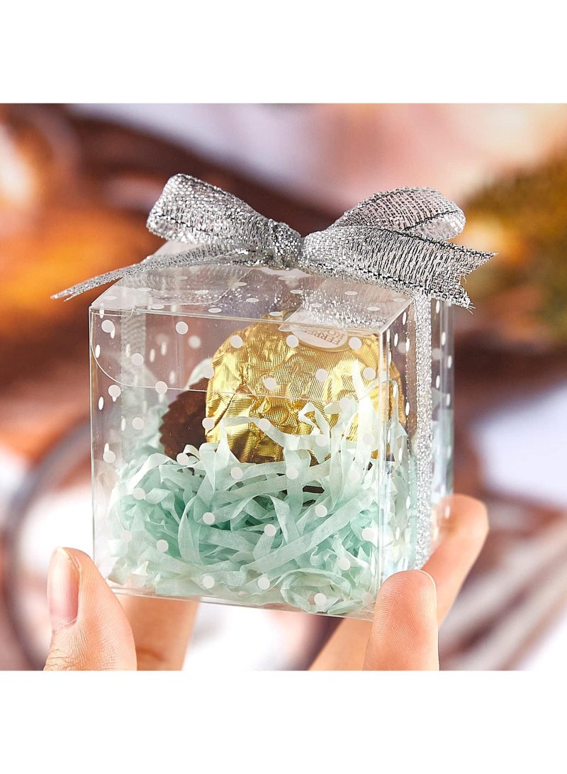 Sweet seven 50 صندوق ماكرون شفاف مزخرف بنقاط بيضاء لحفلات الزفاف وحفلات استقبال المواليد هدايا صغيرة لطيفة تناسب 2 ماكرون تشمل 1 لفة من الشريط الفضي - Image 2