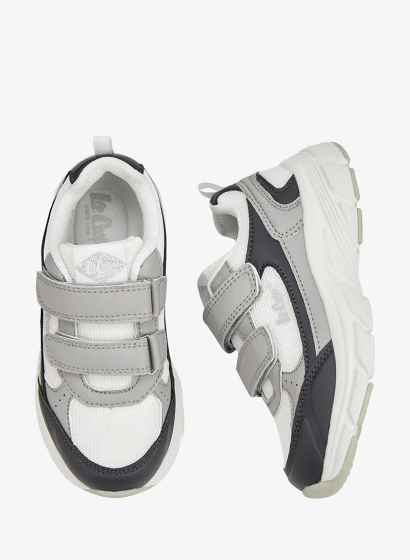 لي كوبر أحذية رياضية للأولاد بنعل خارجي بنمط ألواح وإغلاق بشريط لاصق