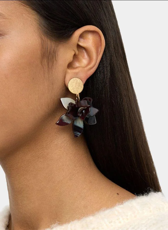 بارفوا أقراط زهرة ماكسي بتصميم رخامي