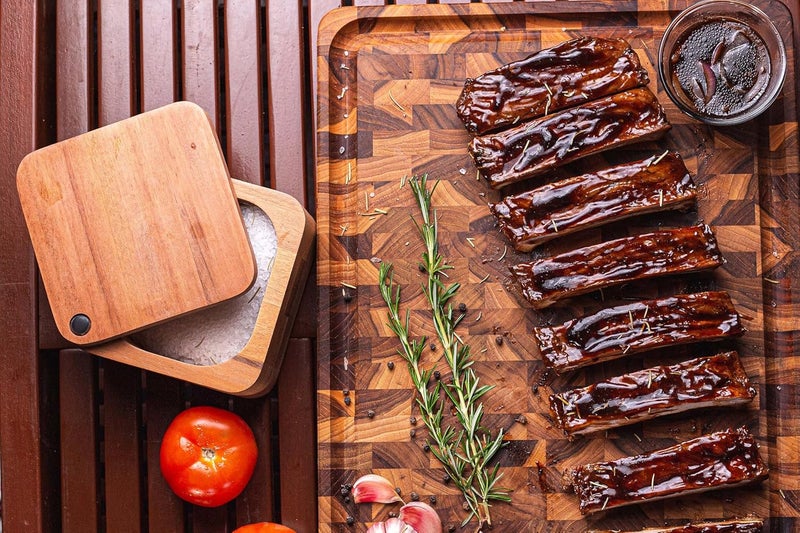 ترامونتينا لوح شواء مستطيل الشكل من خشب تيكال، معتمد من مجلس رعاية الغابات (FSC)، بتشطيب زيت معدني، مقاس 45 × 34 سم، رقم المنتج 13422351 - Image 4