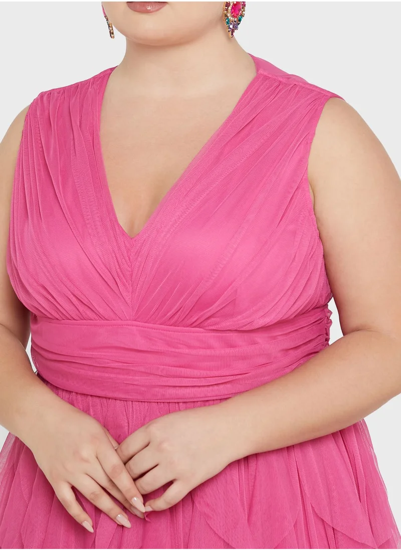 Anaya with Love Curve V-Neck Ruffle Detail Dress