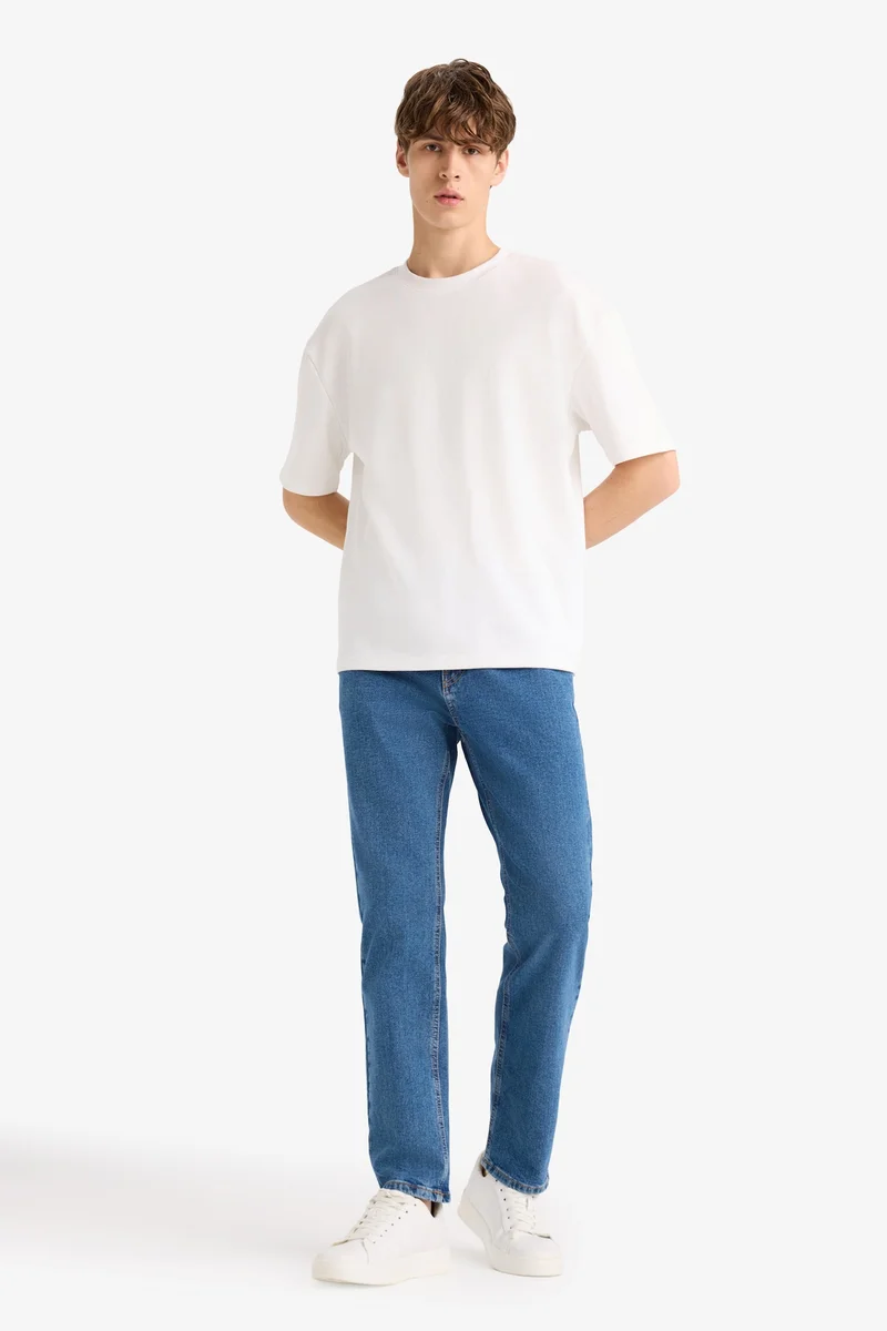 Defacto  Sergio Regular Fit Normal Waist Jeans for Men | Best Price UAE
